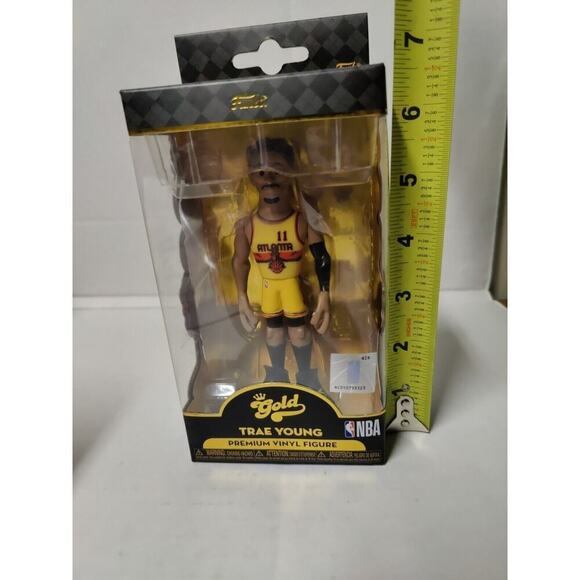 Funko Vinyl Gold Trae Young 5" Atlanta NBA 2021 - Picture 8 of 9